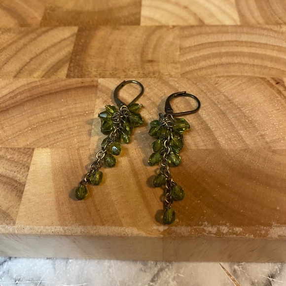 * green beaded dangle earrings with closed loop hook 2” long - Picture 5 of 5
